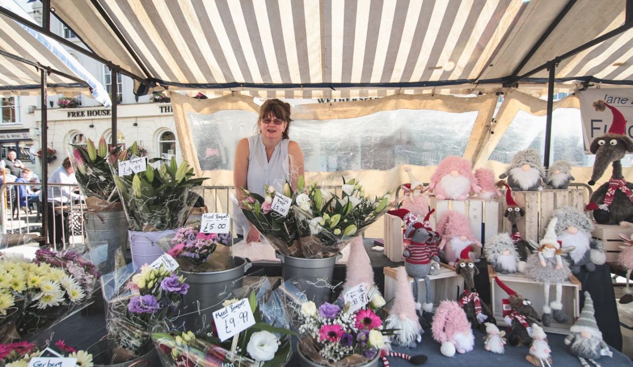 Warwick to Host Mid Week Market for Christmas Week